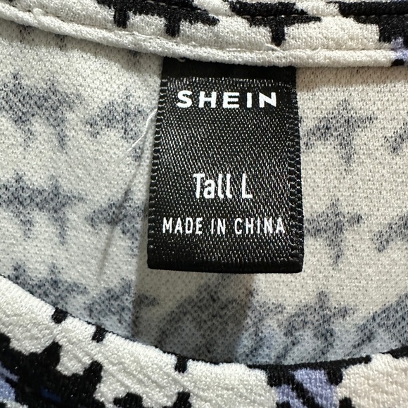 Houndstooth Pencil Dress - Picture 6 of 6